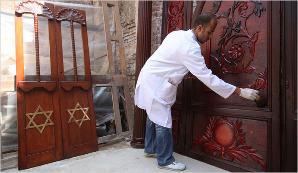 Reconstrucción de la sinagoga Ben Ezra